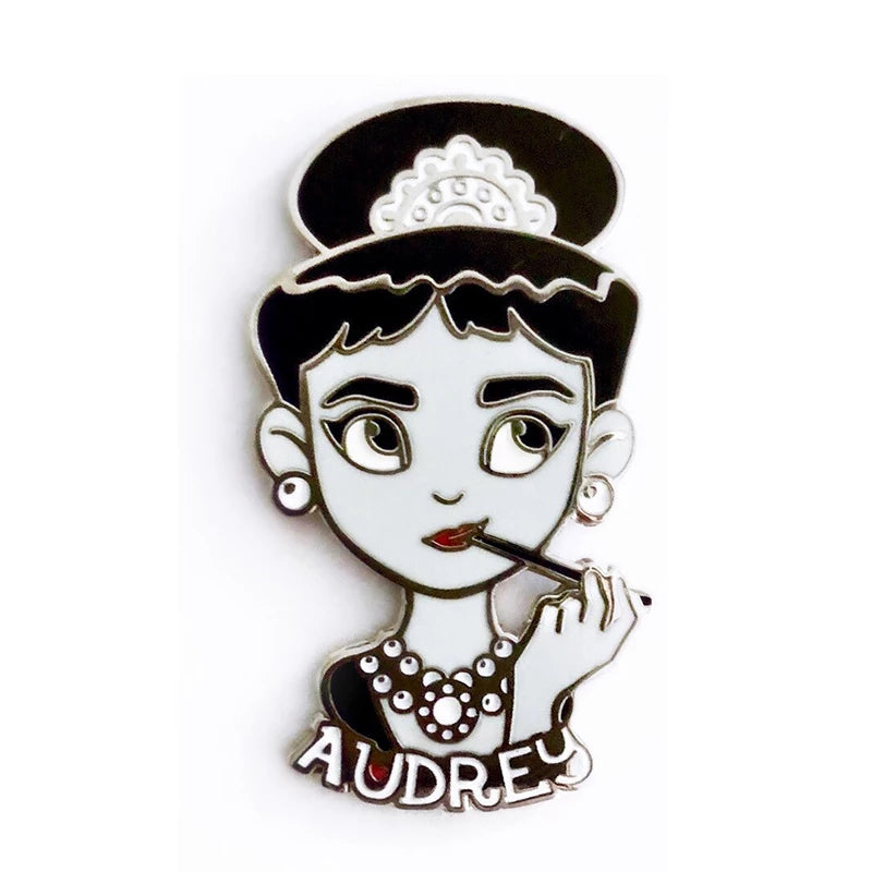 Pin Audrey argintiu (1 buc.)