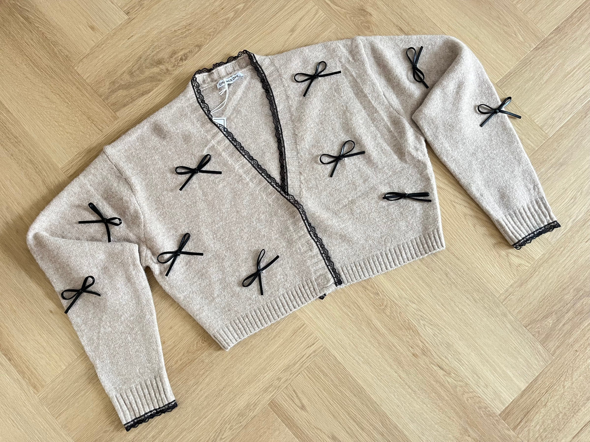 Cardigan Lady